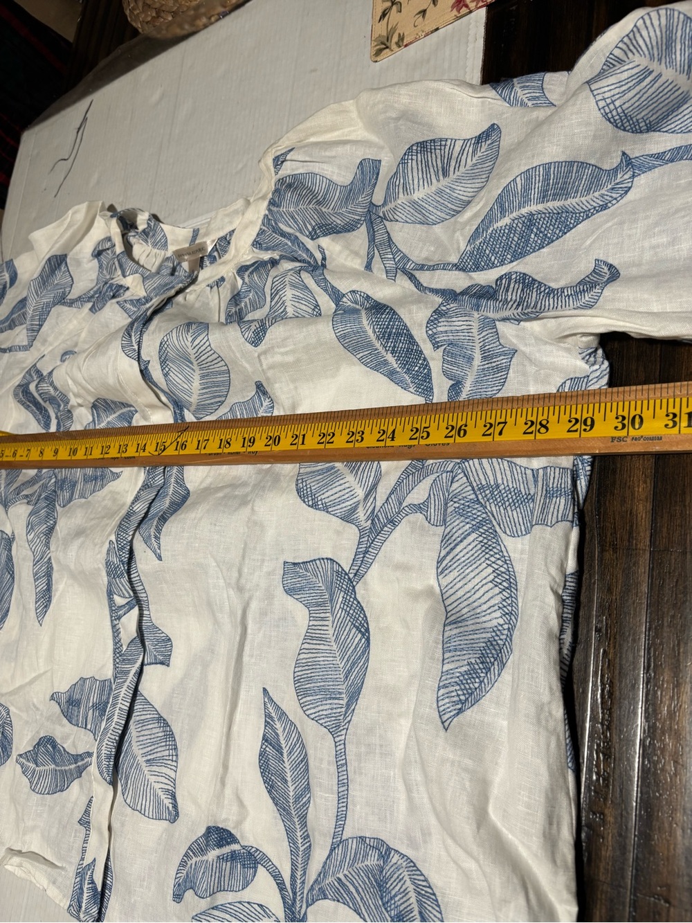Banana Republic White Blouse with Blue Leaf Print - Picture 7 of 11